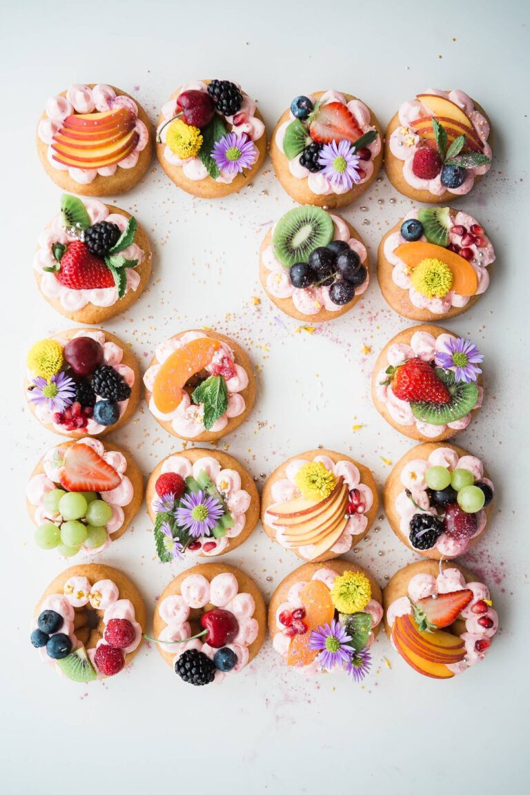 Simple 15-Mins Fruity Cake to Cherish