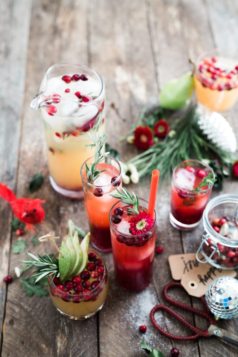 Preparing Rich Refreshing Summer Cocktails